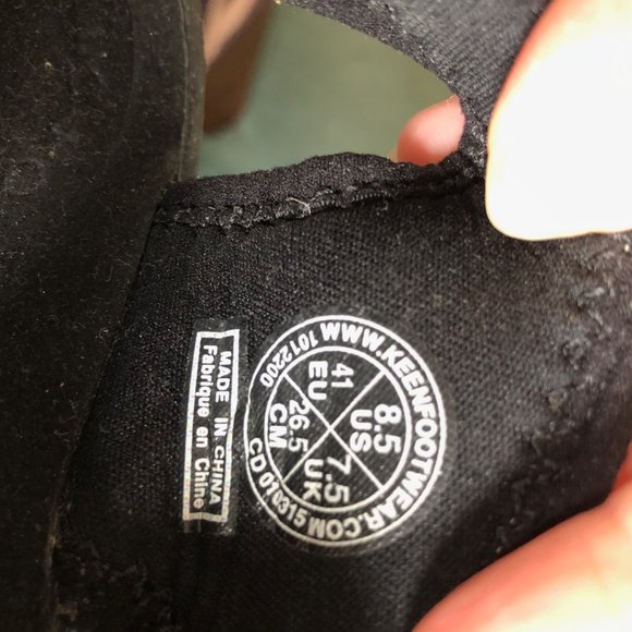 Keen hiking and water sandal - Picture 2 of 5